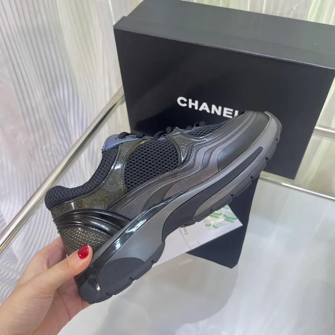 👟👟Ex-factory price 640👟👟 Women's shoes factory latest 5 colors! Super pretty! 2023 super popular Chanel Chanel 23C King of Horns series casual sports shoes, incomparably beautiful and easy to wear, absolute fairy style, very light, super soft inside, super comfortable, breathable upper design, high-end color matching, versatile, must-have model of the year, upper: cowhide and cloth stitching, original craftsmanship, lining: breathable mesh, original foam combination outsole, size: 35-45